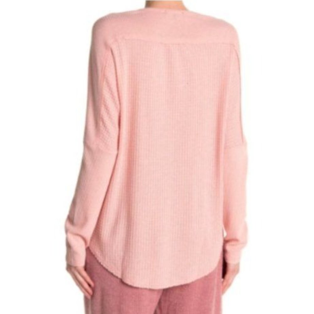 GIBSONLOOK Mixed Rib Waffle Knit Henley In Blush - Picture 2 of 2